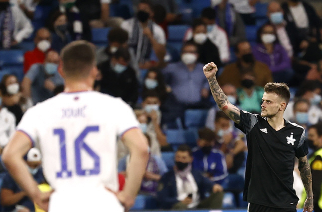 셰리프의 극장골