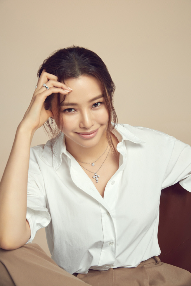 [이미지 6] 다미아니 X 이하늬 화보_마르게리타 컬렉션