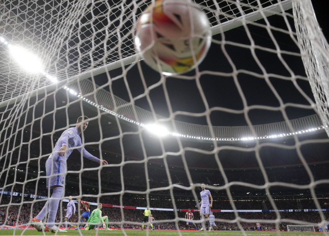 FC바르셀로나, AT 마드리드에 0-2 참패...쿠만 감독 경질 시간문제