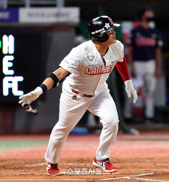 \'느낌이 팍!\' 박세웅 상대로 추격솔로포 추신수[포토]