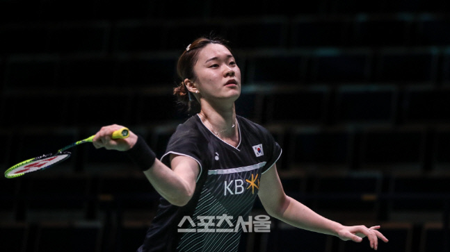 한국 배드민턴, 토마스-우버컵 산뜻한 출발...조별리그 첫승