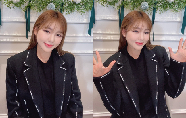 송가인, 데뷔 9주년 기념 팬 소통 라이브 "오래 함께하길"