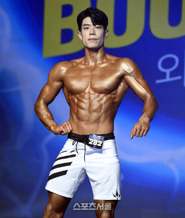 몸 좋고 얼굴 잘생긴 김대영, ICN 코리아 그랑프리 피지크 신인왕은 당연해! [포토]