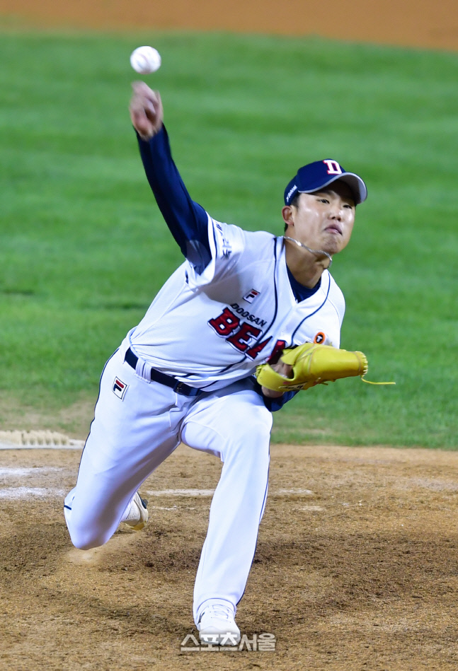 DH2 선발나선 두산 현도훈 [포토]