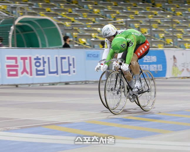 1-4 대상경륜 특선결승 골인장면