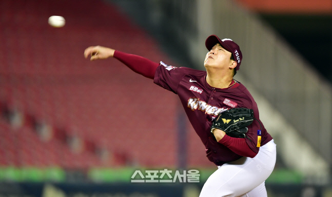 7회말 등판한 조상, 1점을 사수하라![포토]