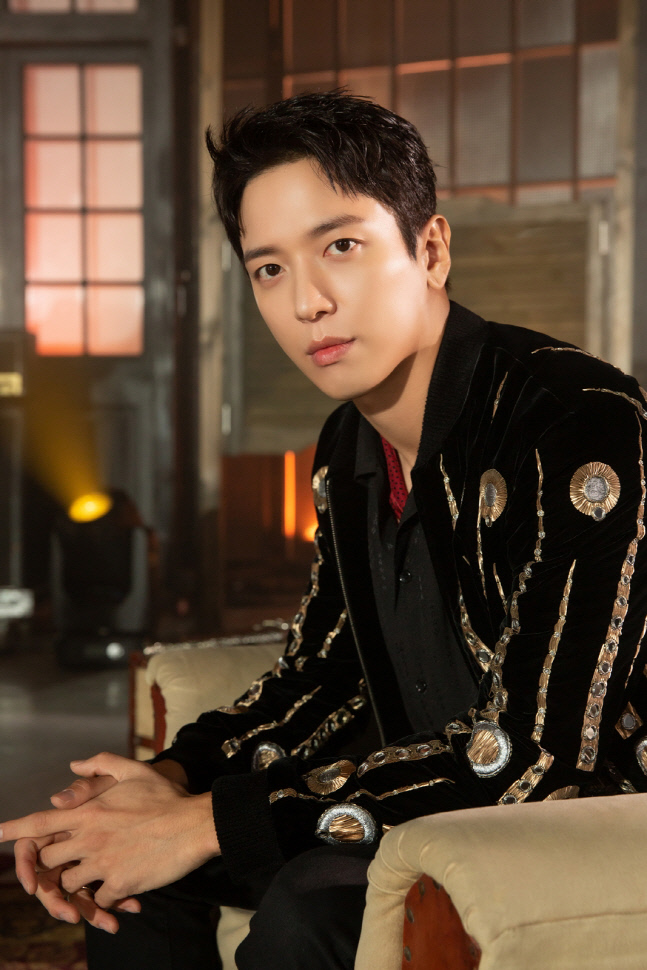 씨엔블루_정용화_개인1