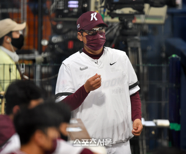 단독 5위 점프 홍원기 감독 "이지영의 끈질긴 승부가 승부욕 자극"