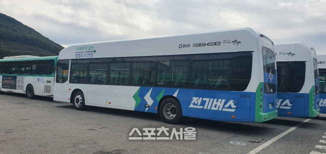 안양시, 친환경 전기 저상버스 40대 추가 도입