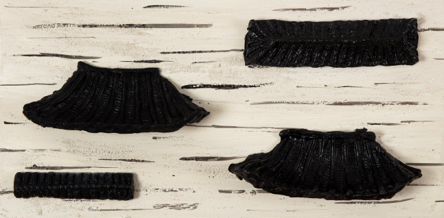 김유현,오래된 기억III_Old MemoriesIII_73 x 37cm_Mixed Media