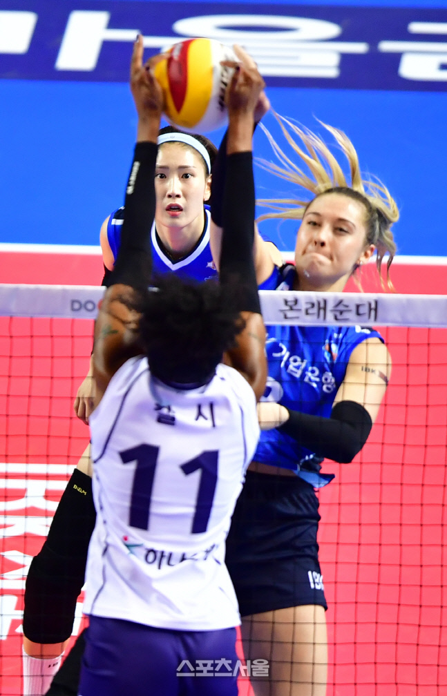 '수지가 보고있다' 김수지[포토]