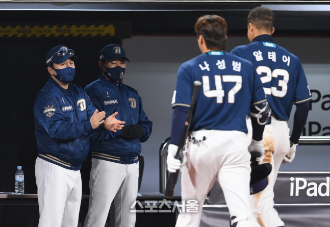 [포토]포스트시즌 진출 실패 NC 이동욱 감독