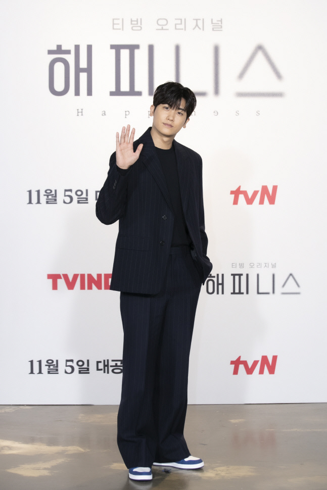 박형식_tvn_tving_해피니스_06