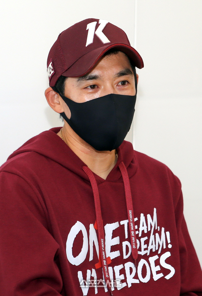 [포토]2차전 각오 밝히는 키움 이용규