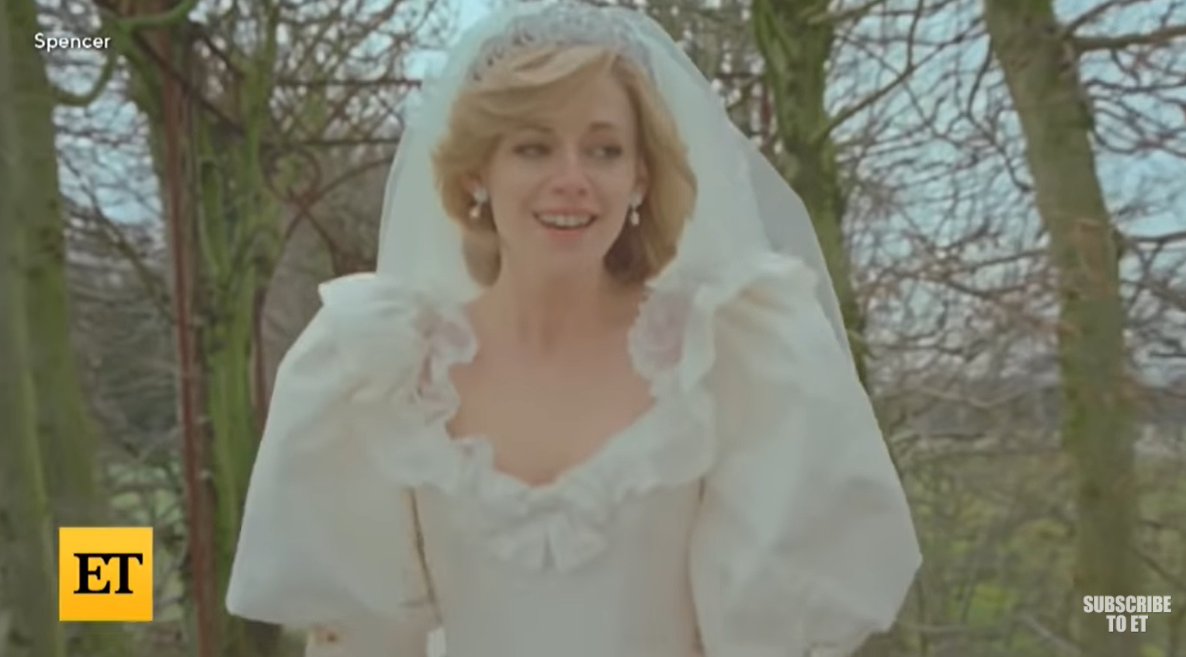 "으스스했다" 크리스틴 스튜어트, 故다이애나비 웨딩드레스 입은 소감[할리웃톡]