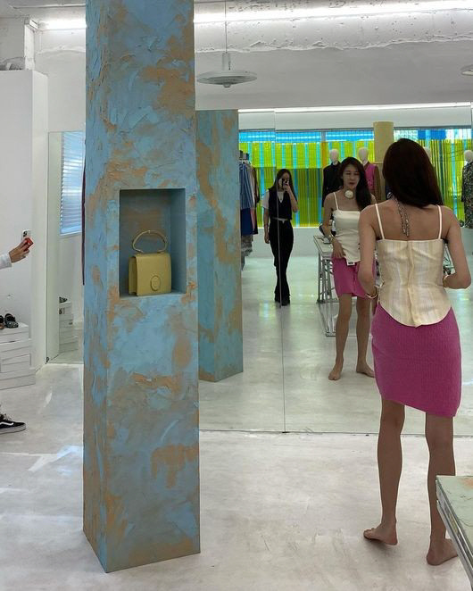 0004503768_001_20211103203506615