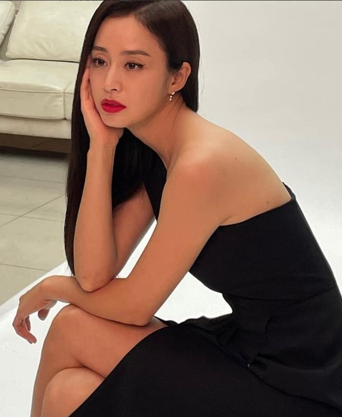 '이래서 태쁘' 김태희, 하드털이 아니고 어제 사진[★SNS] 