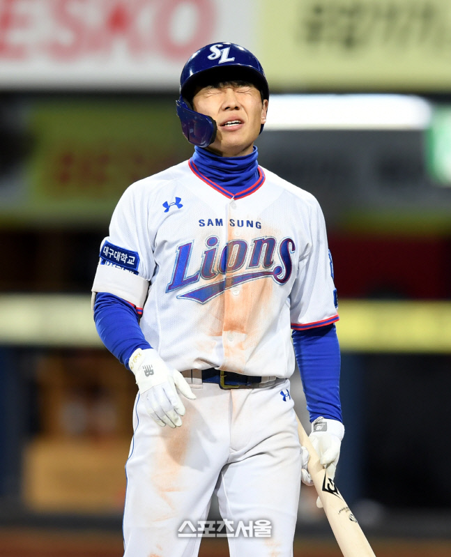 [포토] 삼진 김지찬 \'득점 기회였는데\'