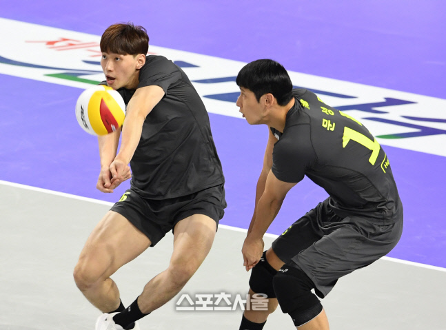 [포토]현대캐피탈 김선호, 제가 받을게요!