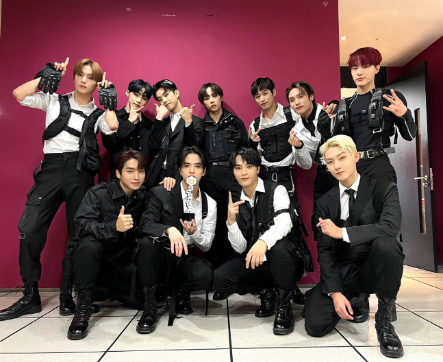 더보이즈, ‘매버릭(MAVERICK)’ 활동 마무리(211115)