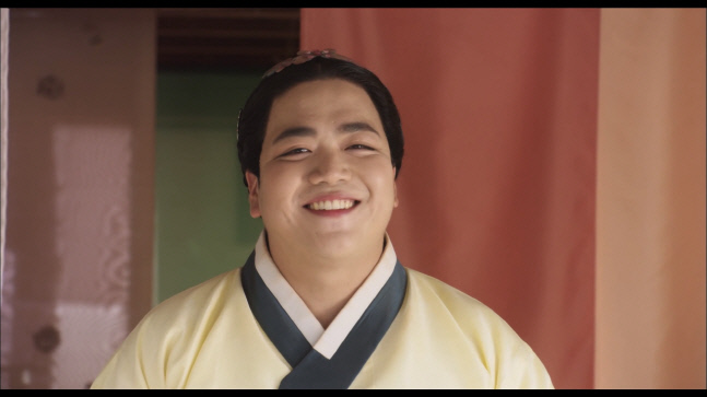 '어사와 조이' 박강섭, 수사 위해 여장 '시선강탈'