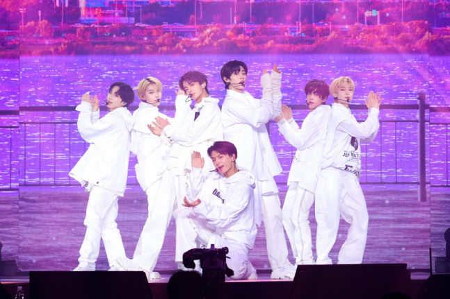 엔하이픈, 전 세계 '엔진'과 함께한 두 번째 팬미팅 성료