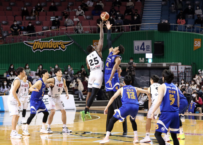 휴식기, 프로농구 순위 싸움 변수로 떠올라