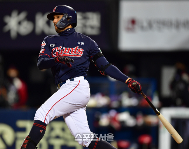 롯데, 딕슨 마차도와 결별 선택…"한 단계 도약 위한 결정"