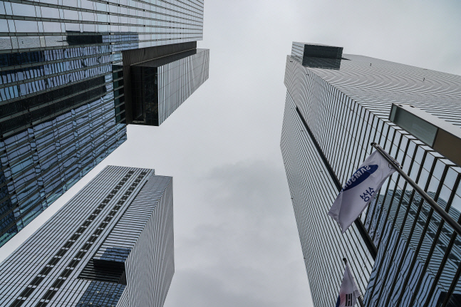 삼성전자 3분기 매출 73조원, 첫 70조 돌파<YONHAP NO-2960>