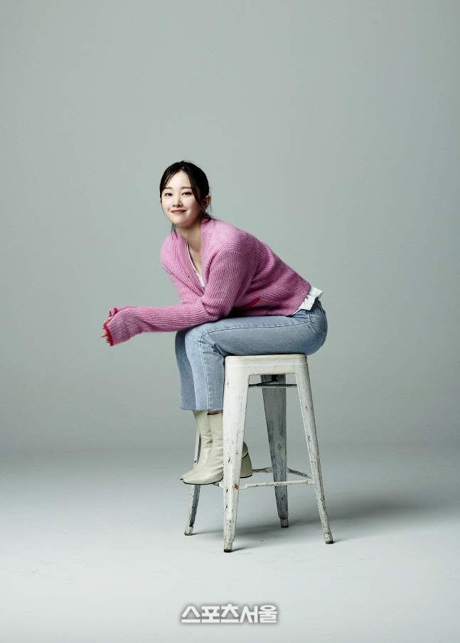 연애 빠진 로맨스_전종서(자영 역) 02_제공_CJ ENM