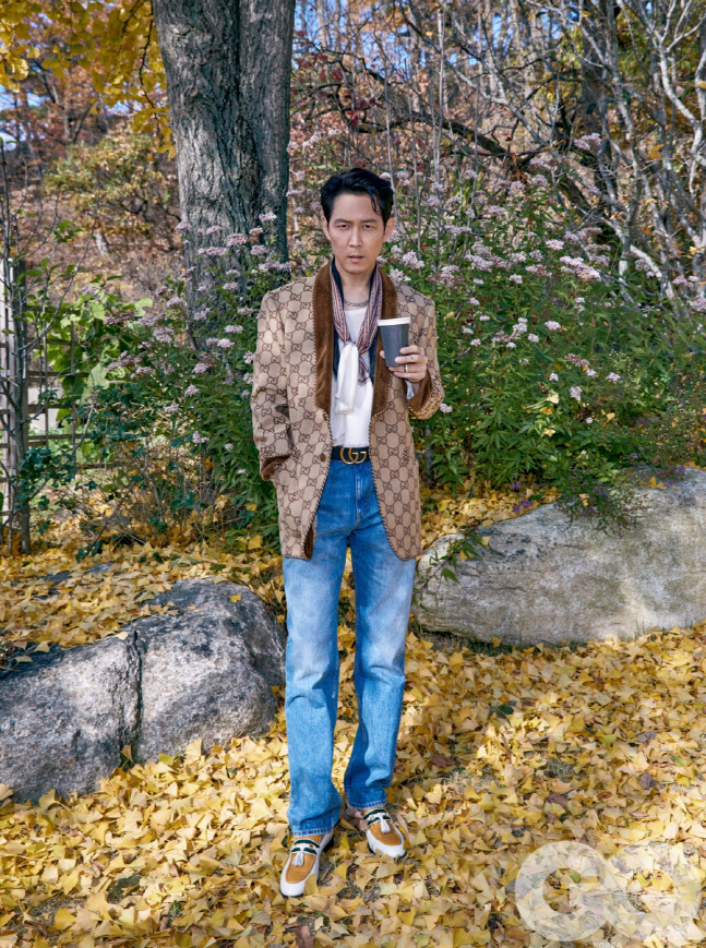 사진 7. 이정재와 함께한 지큐 12월호