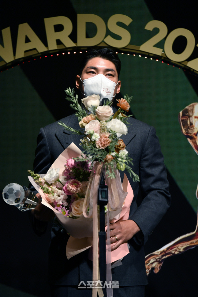 [포토]제주 주민규, K리그 어워즈 최다 득점상 수상