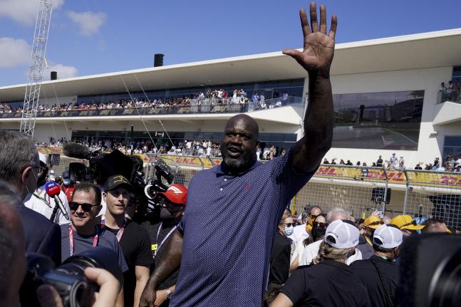 NBA 공룡센터 샤킬 오닐 은퇴후 인기폭발, 재산만 4692억