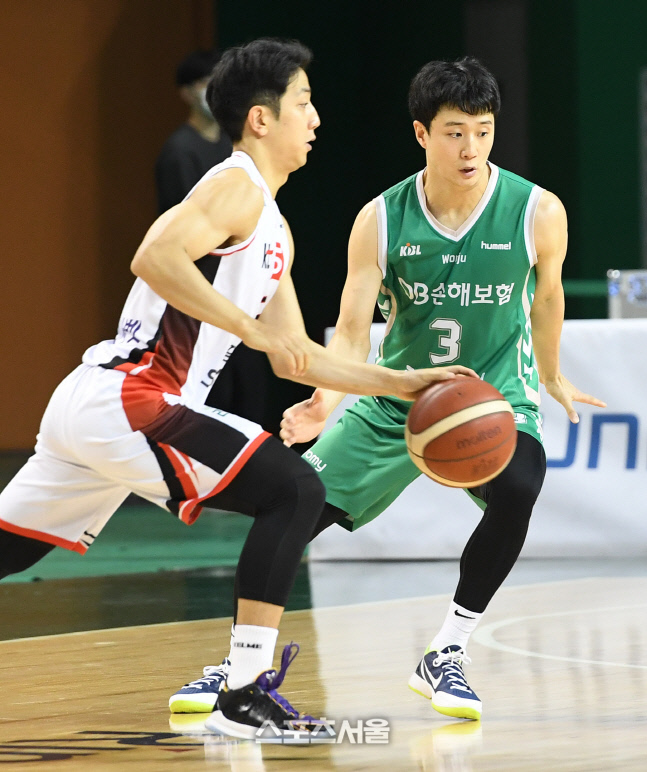 [포토] 허훈-허웅, 형제의 승부!