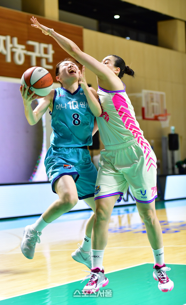 '파울이잖아!' 하나 김지영 [포토]