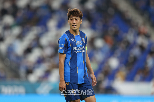 이청용의 진심 "올 1년 프로 커리어 가장 많이 배워…주장으로 50점도 안 돼" [현장인터뷰]