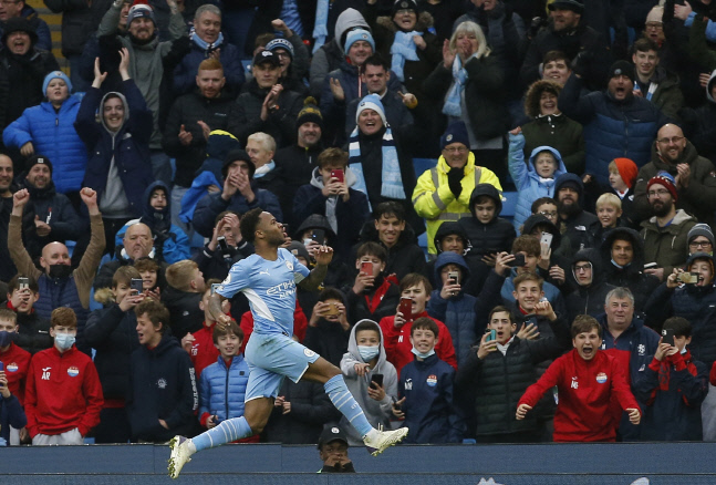 맨시티의 라힘 스털링