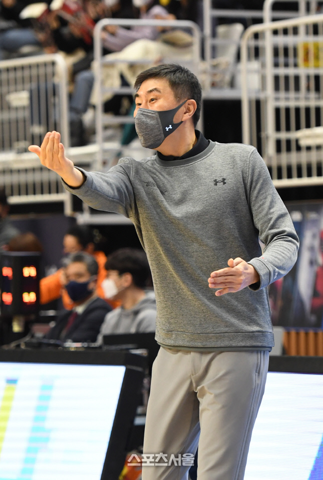 [포토]삼성 이끄는 이상민 감독