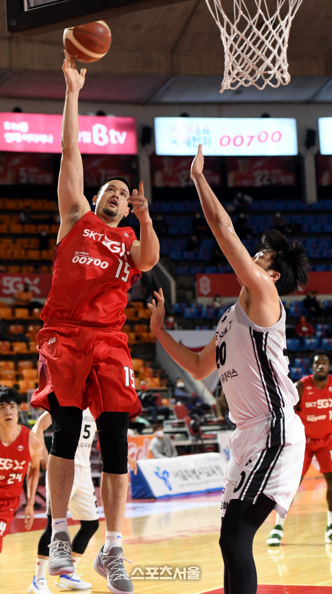 'SK 원클럽맨' 김민수 19일 은퇴식…코로나로 연기된 D리그 17일 개최