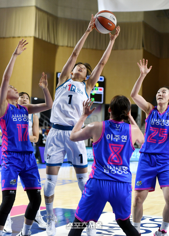 [포토] 신지현 '이건 내가 가져갈게'