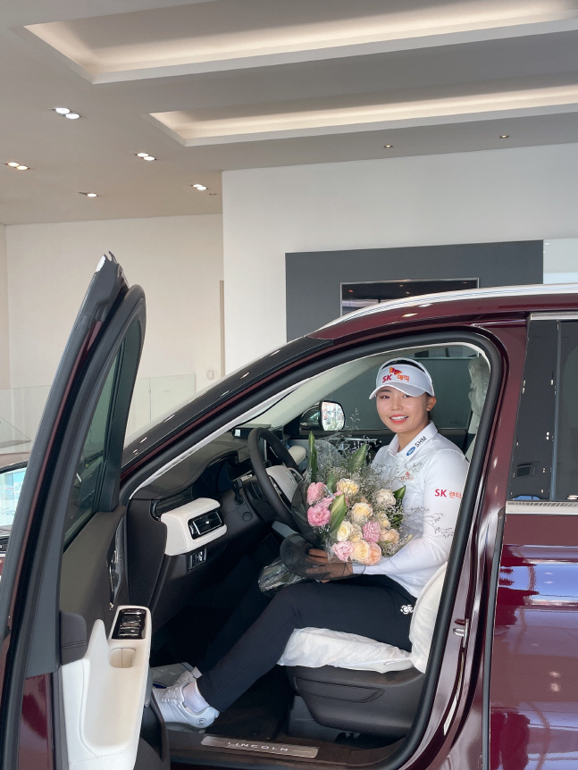 필드 위 패셔니스타 김지영2 6년째 삼화모터스와 동행