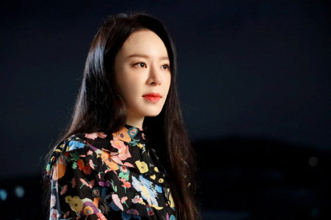 리사, 18년만 '사랑하긴 했었나요' 리메이크…오늘(21일) 공개