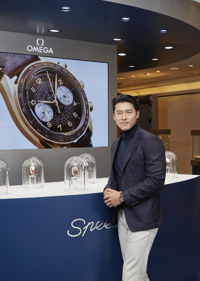 '오메가' 앰버서더 현빈, 갤러리아百 오메가 부티크 팝업 전시 방문