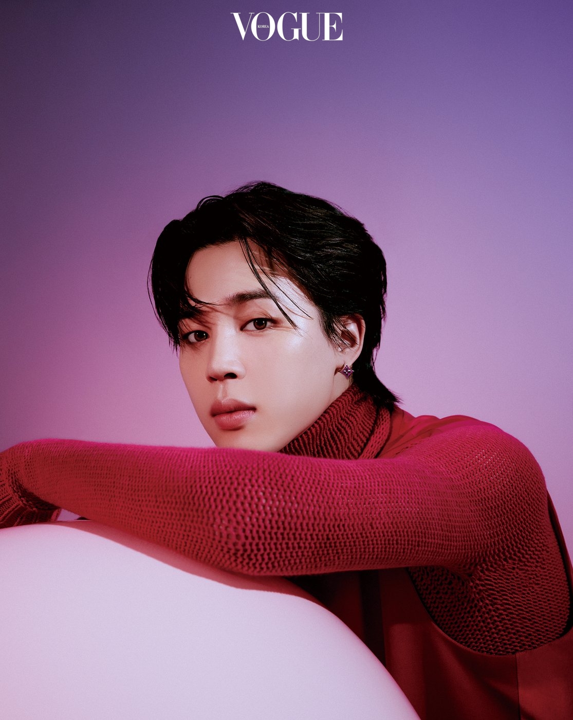 BTS 지민 "러닝에 빠져 매일 8km 달린다. 보여줄데 없어 운동복만 사" [★화보] 