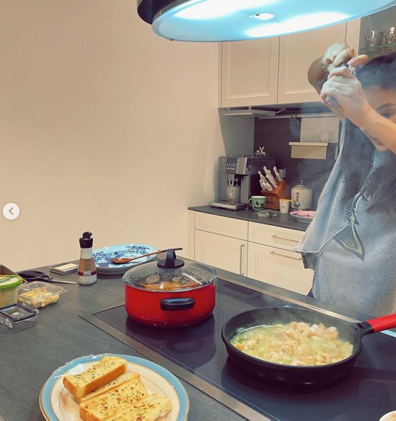 캡처_2021_12_25_00_54_16_682