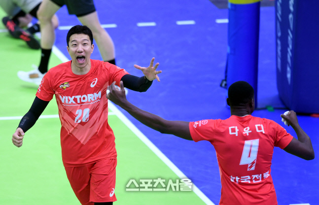 [포토] 신영석 \'좋아좋아\'