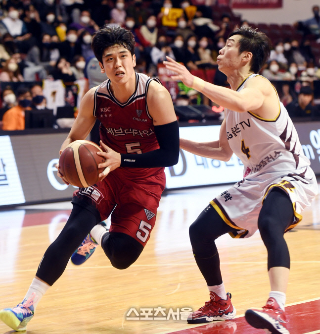 [포토] 변준형 '과감한 돌파'