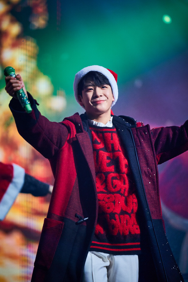 정동원, 팬들과 함께한 크리스마스 콘서트 성료