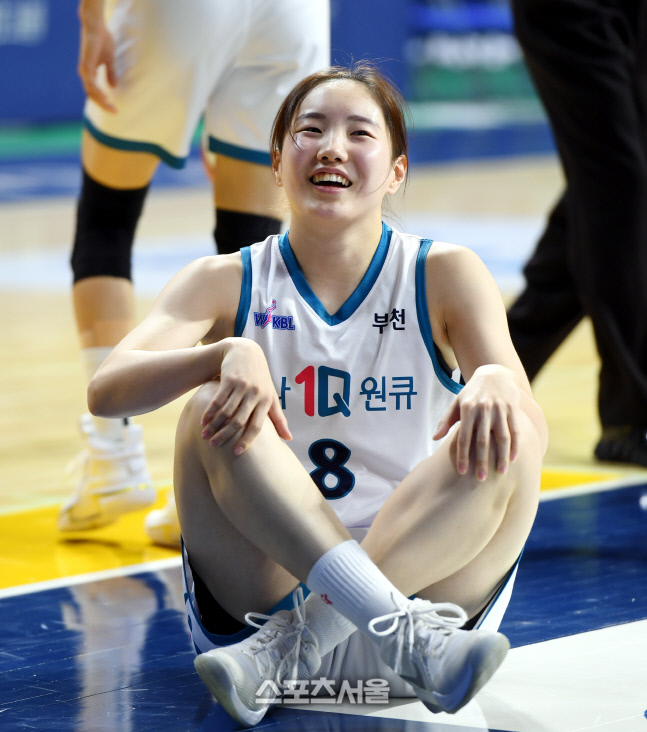 [포토] 김지영, 파울 판정에 '그저 웃지요'