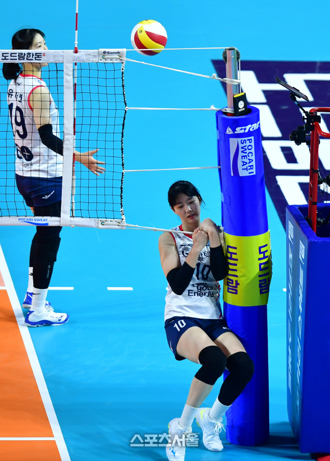 '네트가 나를 막는구나' GS 강소휘[포토]